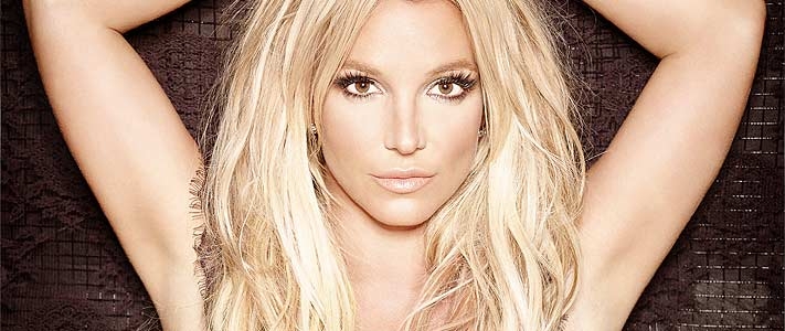 Britney Spears quäkt zu Elektro-Gedöns