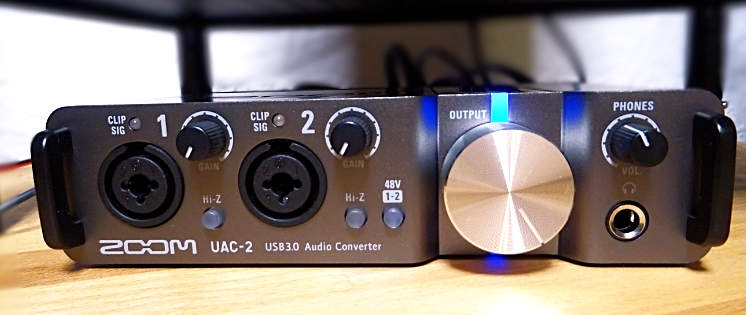 Zoom UAC-2: Bezahlbares Audio-Interface mit niedriger Latenz