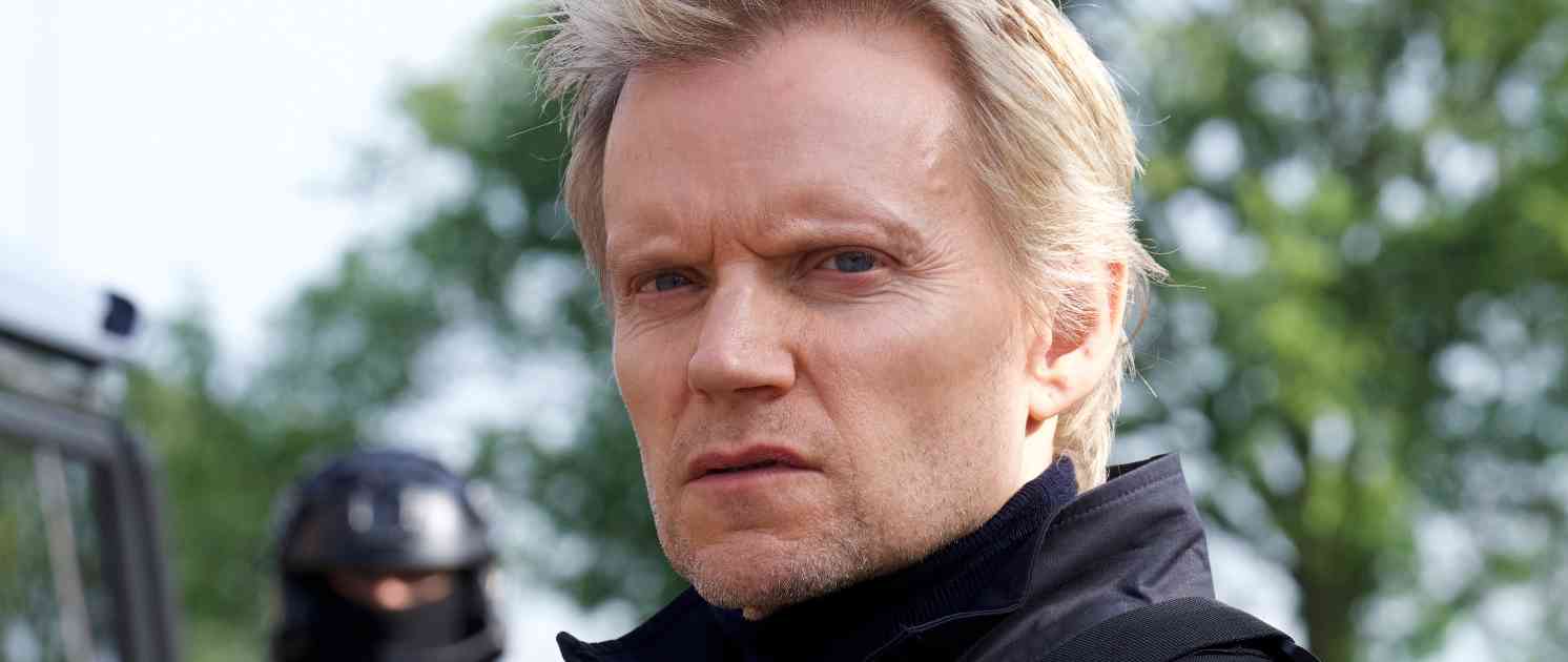 Kommissar Van der Valk: Staffel 4